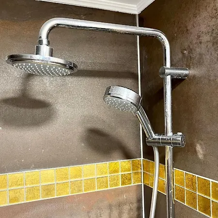 De La Petrusse *