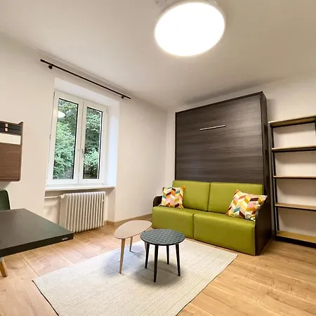 De La Petrusse Apartment