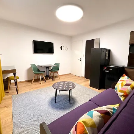 De La Petrusse Apartment