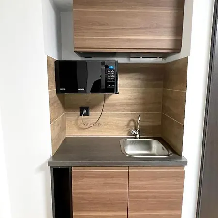 De La Petrusse Apartment *