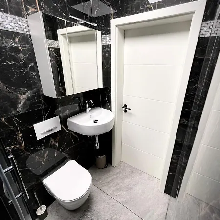 Apartman De La Petrusse *