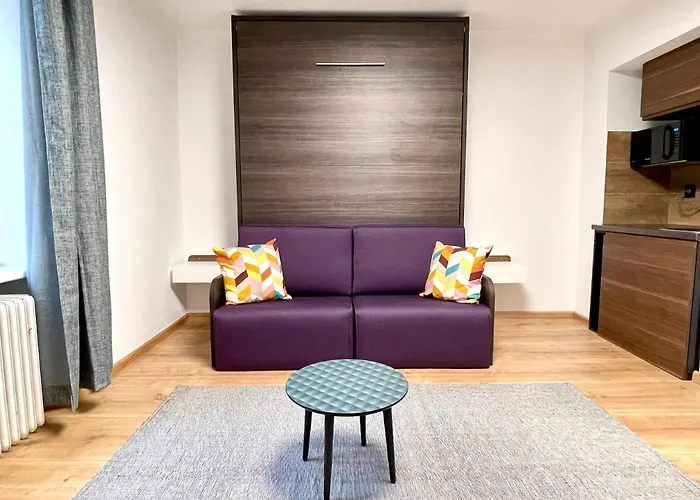 De La Petrusse Apartament *